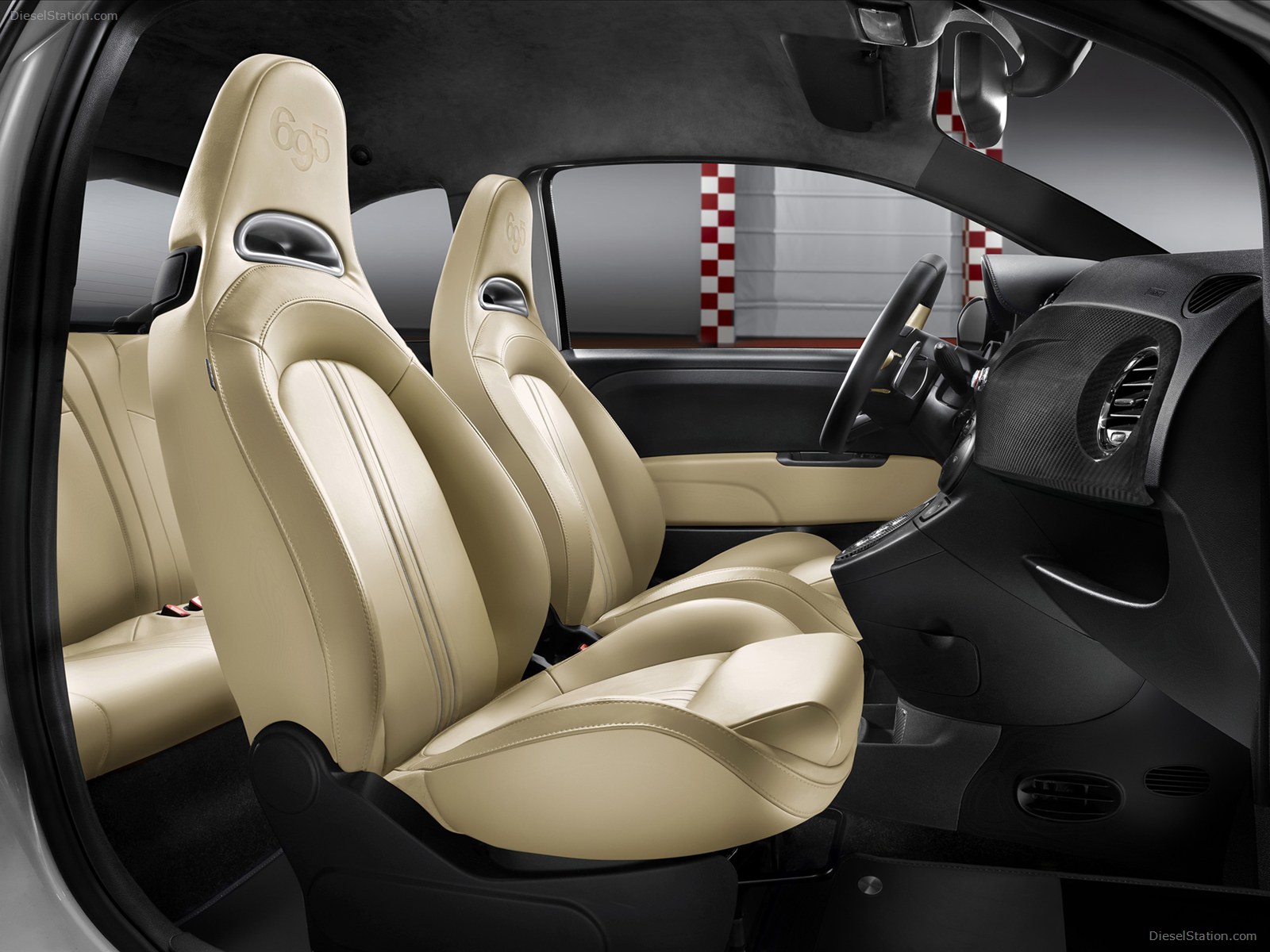 Abarth 695 Scorpione 2014